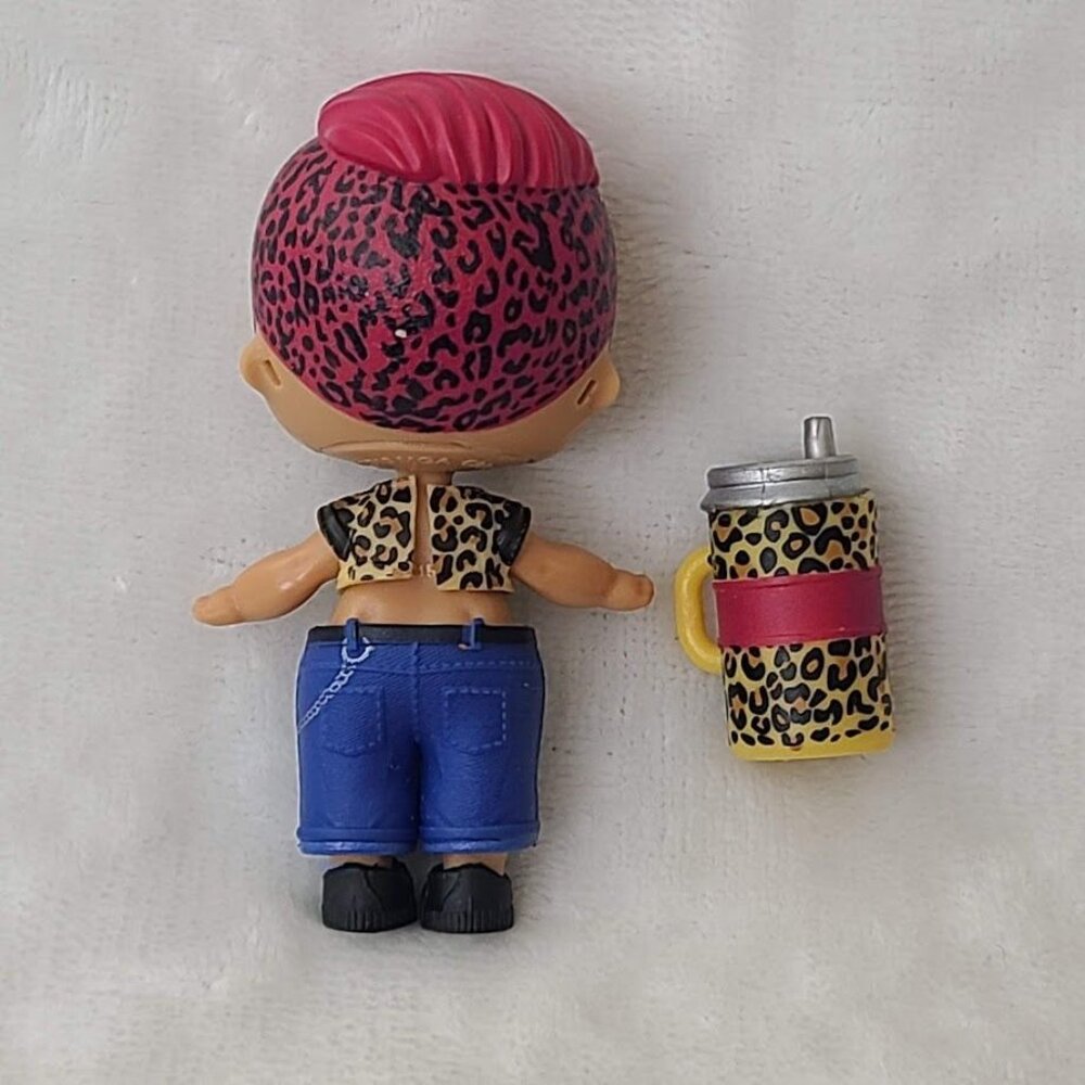 LOL Surprise Boys Slick Doll Series 3 MGA Leopard Shirt With Cup Accessory - Picture 3 of 5